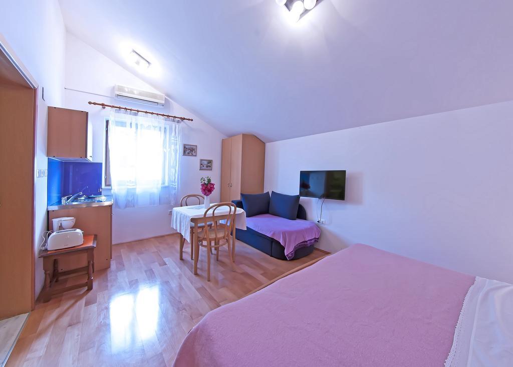 Villa Ana Zaton  Buitenkant foto